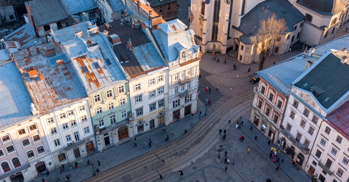 Nowe od dewelopera czy z drugiej ręki? Kompletny przewodnik po wyborze idealnego mieszkania