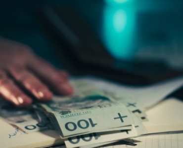Zadłużony i bez wyjścia? Oto gdzie znaleźć bezpieczną pożyczkę i skuteczną pomoc