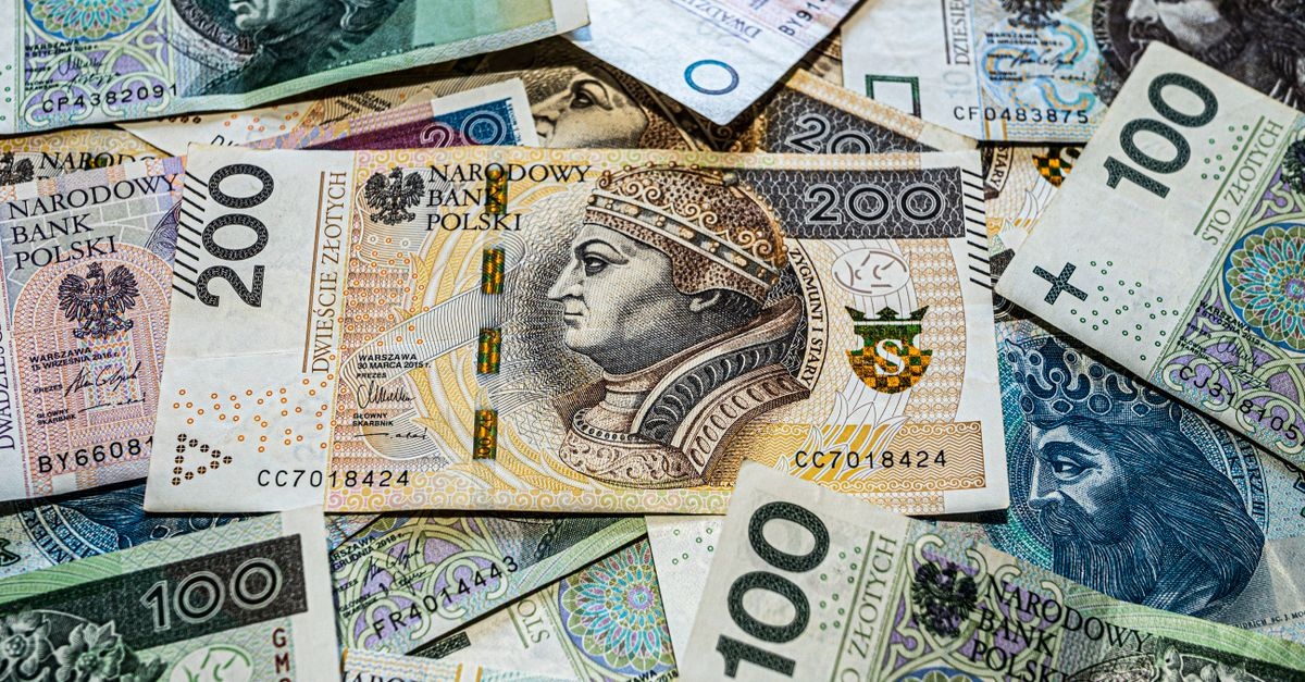 Małymi krokami do dużych celów: jak co miesiąc pomnażać oszczędności niewielkimi kwotami